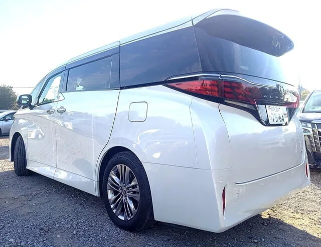 さらに・またまた！現行・新型 40アルファード アグレッシブ 6AA