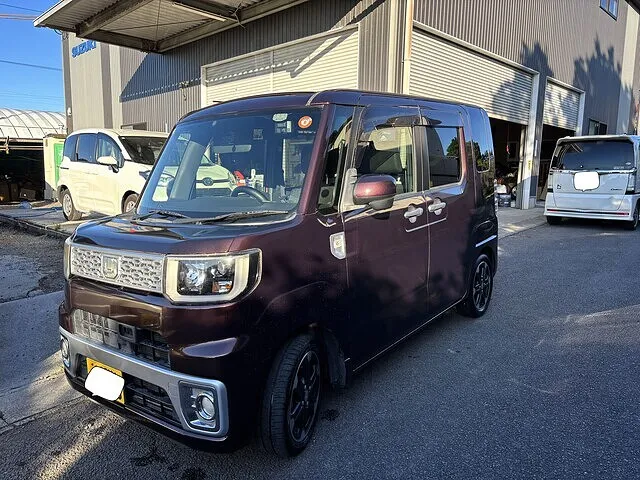 大分県宇佐市　ダイハツウエイク　ルーフ塗装修理