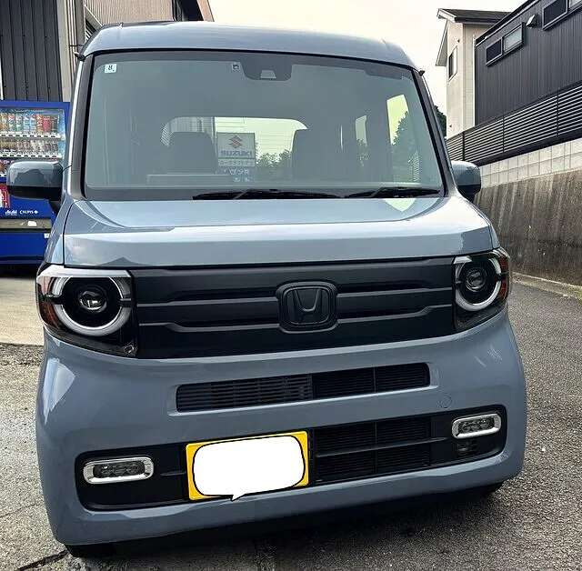 大分県宇佐市　ホンダNバン　フロントグリル　塗装　車検整備