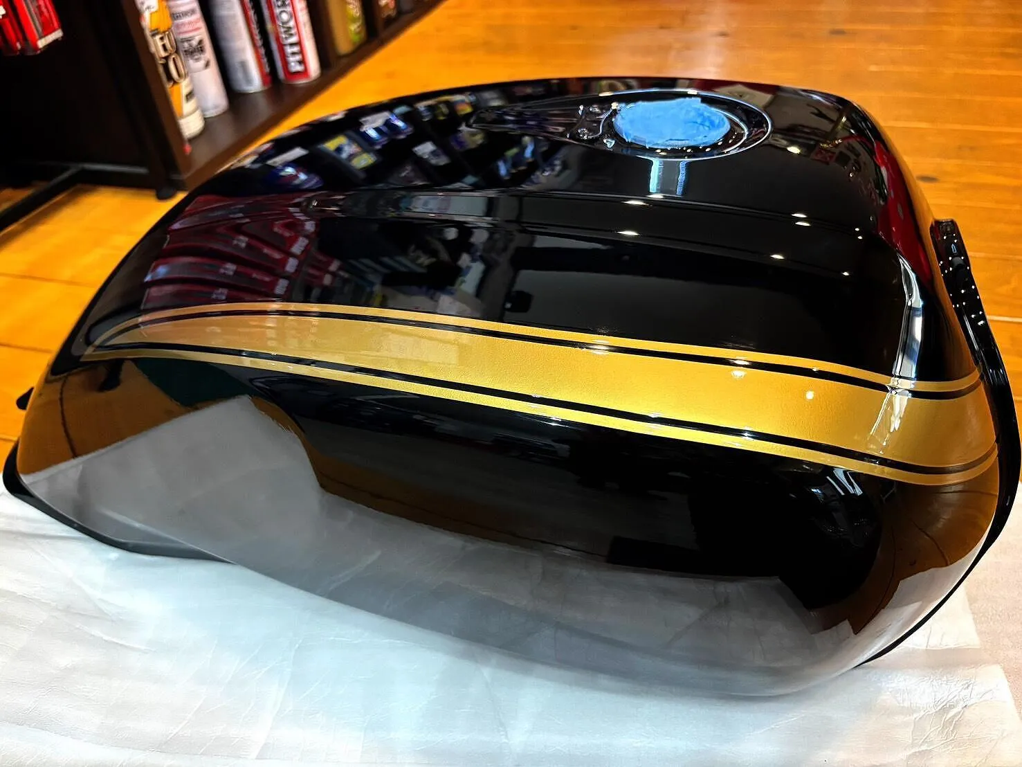 ホンダ CB1100 燃料タンクの加工及び塗装