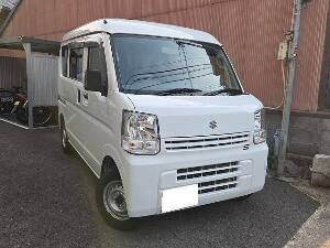 エブリイ
