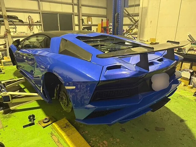 ランボルギーニ アヴェンタドール　バッテリー交換│埼玉県　車修理