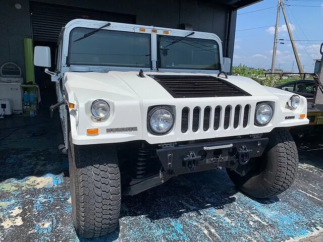 埼玉県　ハマー H1　納車前整備　パワーウィンドウレギュレーター交換・マーカーランプ交換・エンジンオイル交換｜車販売