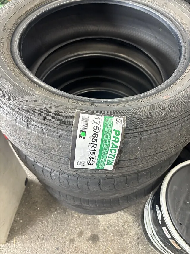 アクア　持ち込みタイヤ交換