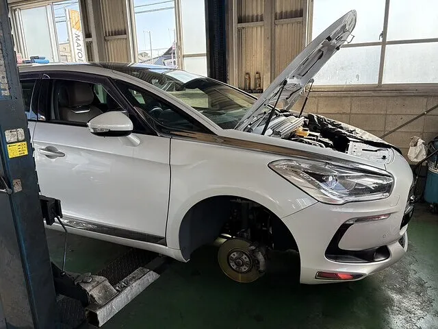 尾道市　シトロエンＤＳ5車検