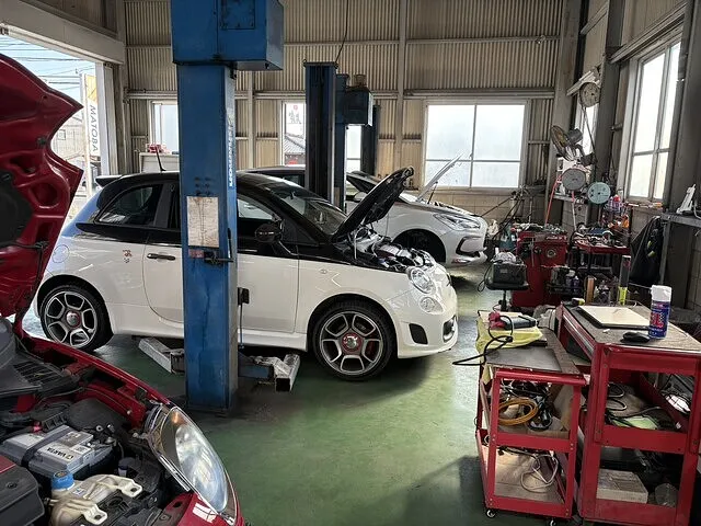 尾道市アバルト595修理