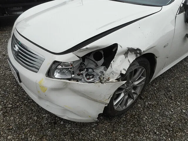 塩谷郡高根沢町　鈑金塗装　スカイライン　　