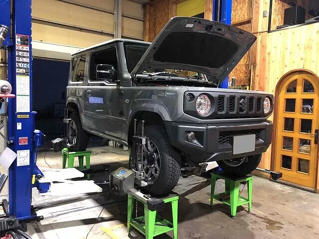 富山市　アライメント調整　JB64ジムニー