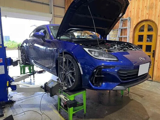 富山市　アライメント調整　BRZ ZD8
