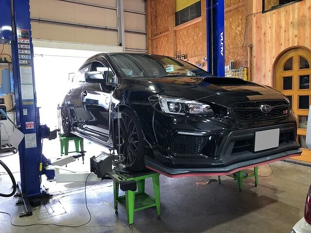 富山市　アライメント調整　スバル　STI VAB