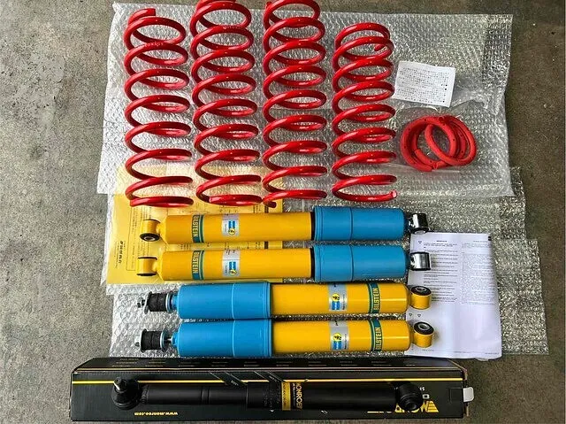 富山市　スプリングキット取り付け　JB64ジムニー