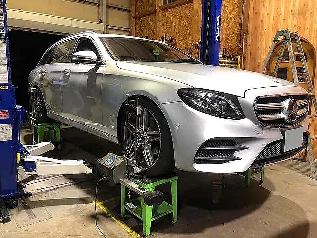 富山市　エアサス修理　W213ベンツ