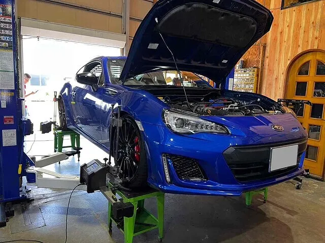 富山市 アライメント調整 BRZ