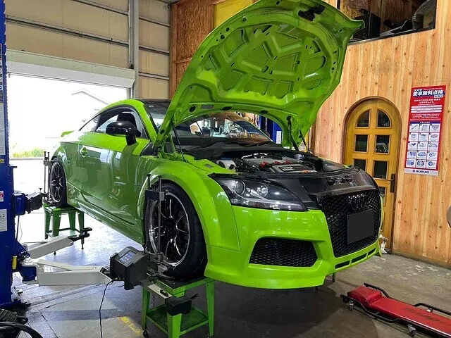 富山市　アライメント調整　アウディTT