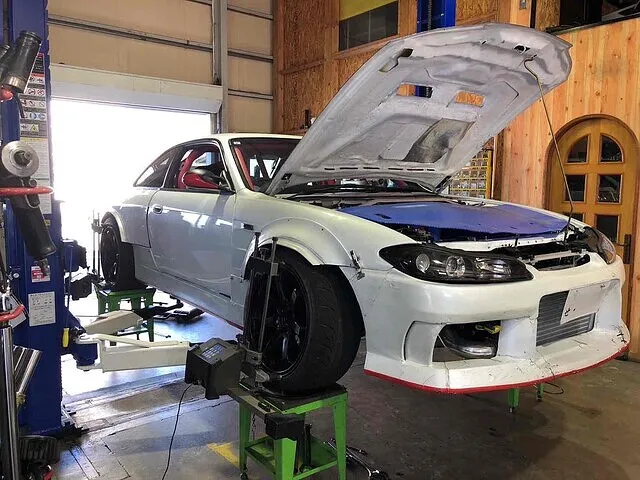 富山市　アライメント調整　S15シルビア