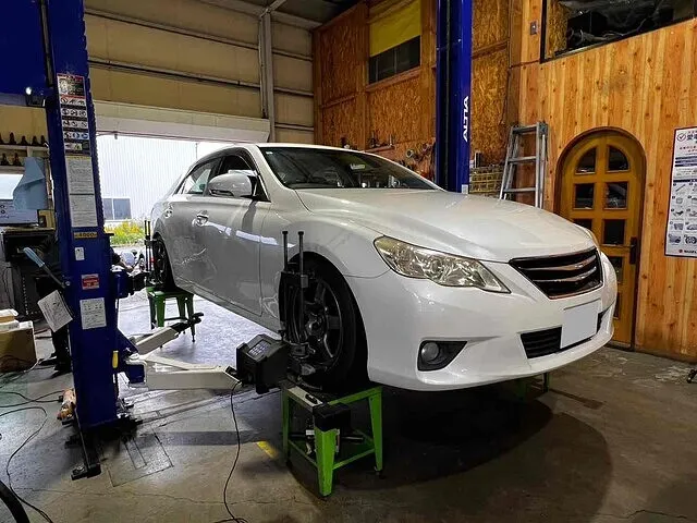 富山市　アライメント調整　マークX