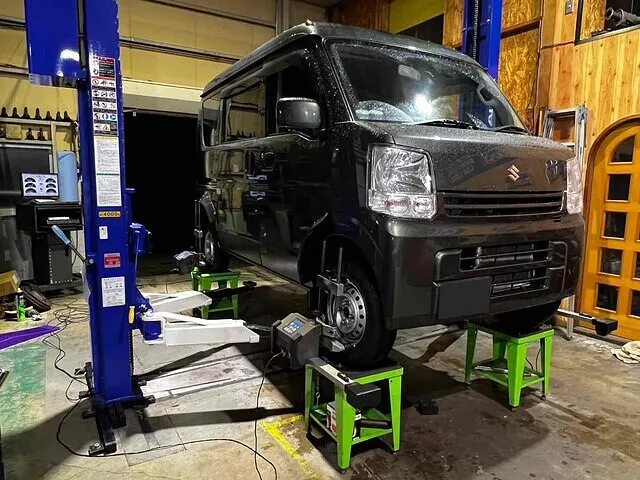 富山市　アライメント調整　エブリィ