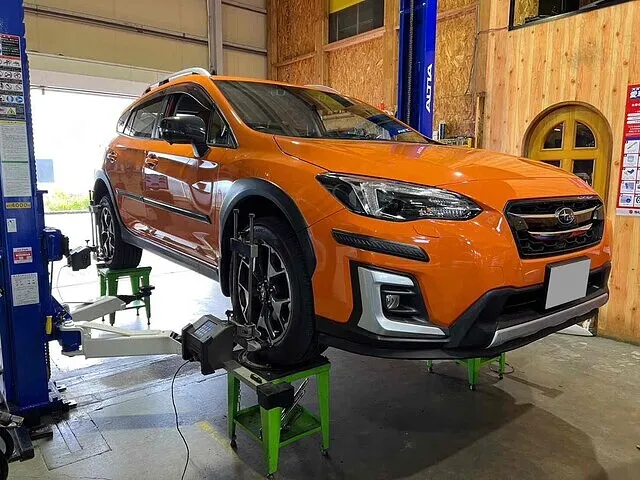 富山市　アライメント調整　スバルXV