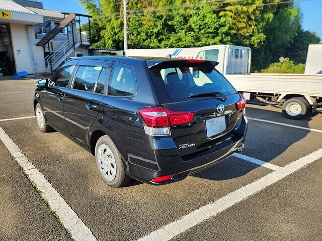 鉾田市　新車　新車販売　トヨタ　カローラフィールダーハイブリッド