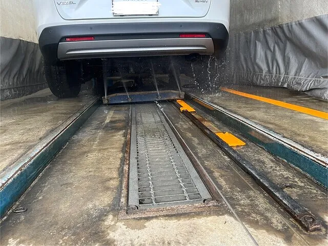 高山市、ホンダ ベゼル　防錆施工　お車の錆止め