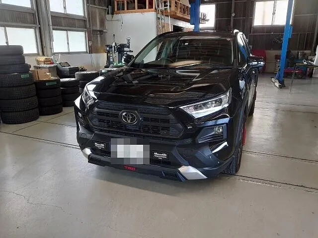 笠松町 トヨタ RAV4 フロントグリル・LEDマーカー取り付けタコマ風