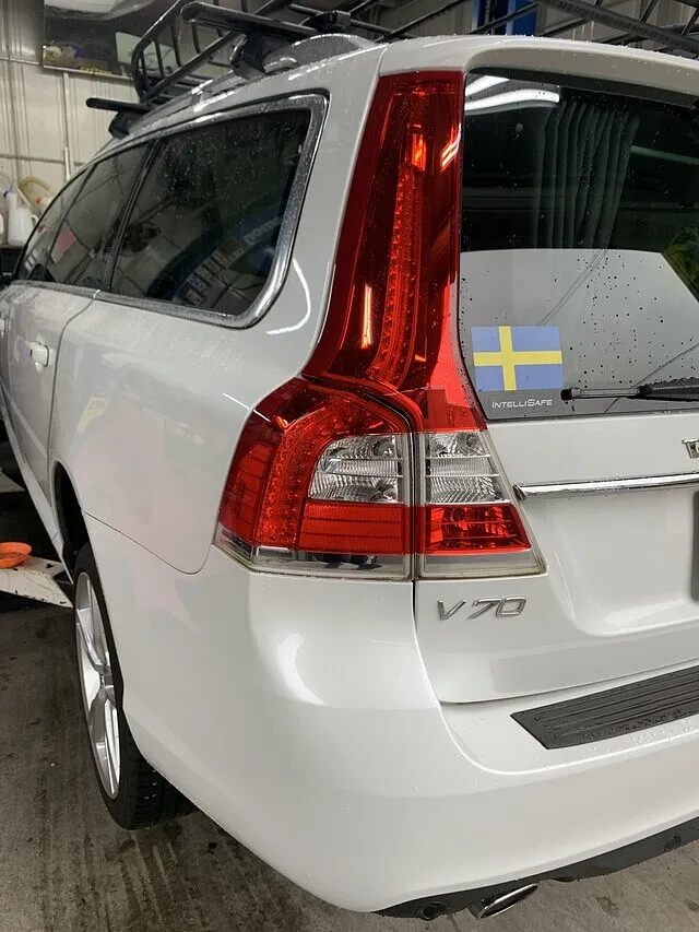 VOLVO V70 タイヤ2本交換　国産タイヤ　特価販売　オートウェイ