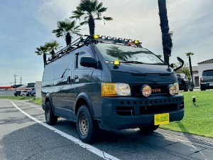 ハイエースバン