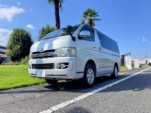 ハイエースバン