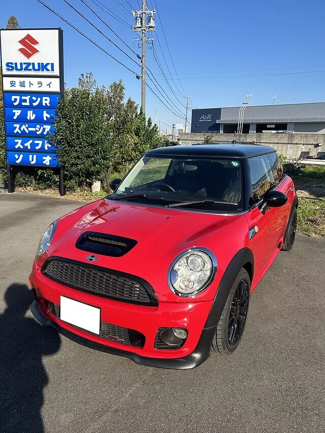 MINI　ミニクーパー　安城市・岡崎市　キズ・ヘコミ！安い！早い