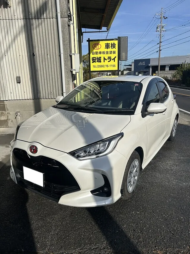 トヨタ・ヤリス　安城市・保険修理で工賃２０％キャッシュバック！