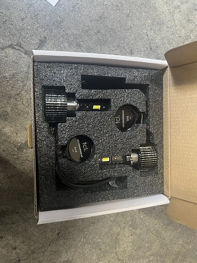 旭川市 トヨタ 86 ZN6 ヘッドライトバルブ交換 LED化