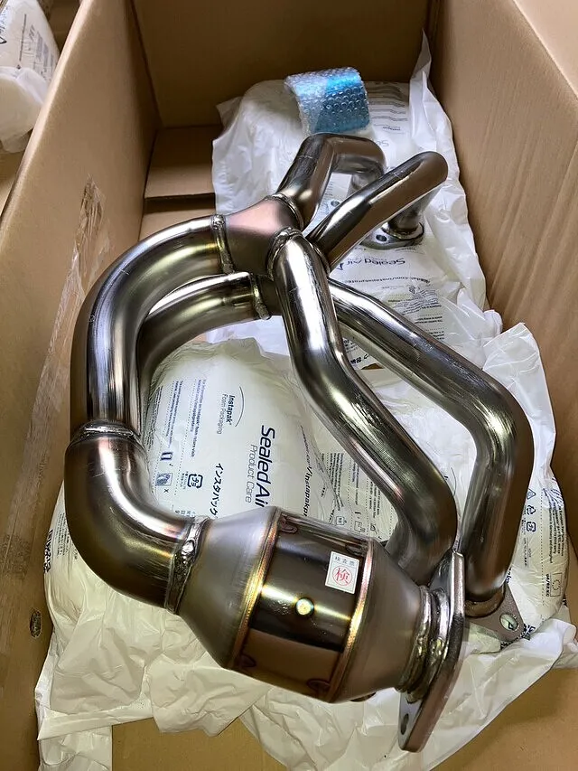 トヨタ GR86 HKS エキゾーストパイプ交換 取付