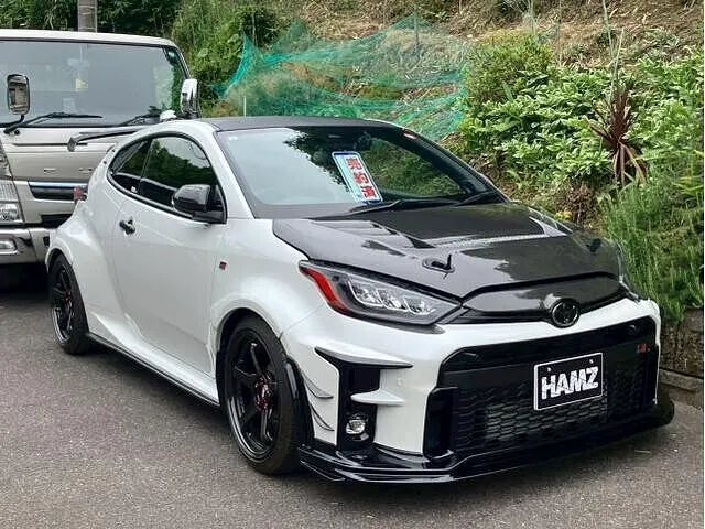トヨタ　ＧＲヤリス　ホイール　タイヤ交換　SPARCO × OZ HKS　スーパーターボマフラー取付