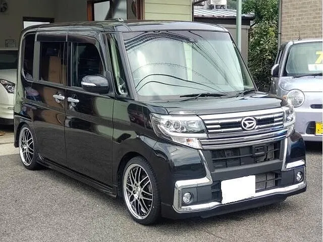 ダイハツ　タントカスタム　タイヤ交換　ホイール交換　タイヤ組み換え　グッドイヤー　WORK正規取扱店