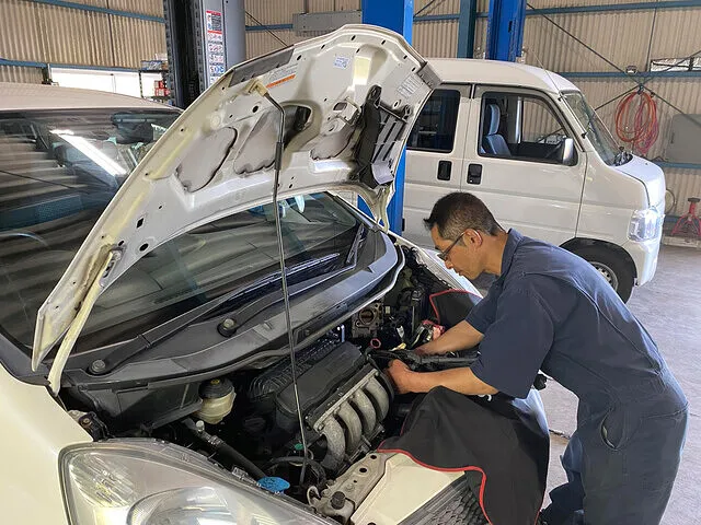 長崎市　オイル交換　プリウス