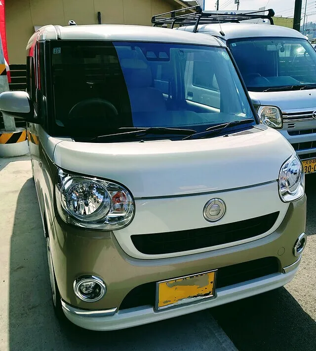 大分県　軽自動車　ダイハツ　キャンパス　フロントガラス　純正ガラス　交換　　