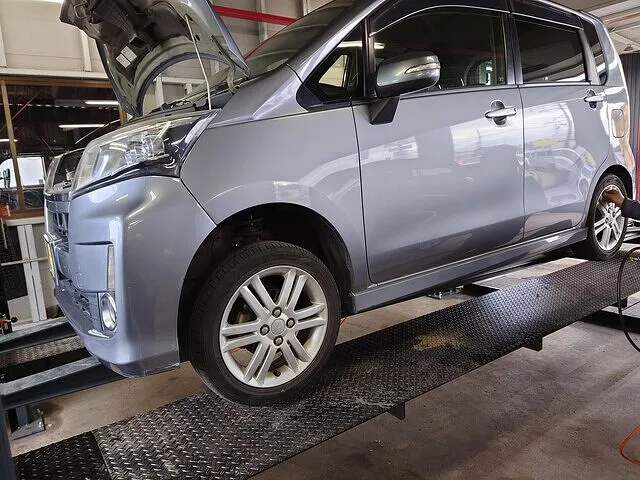 大分県　ダイハツ　ムーヴカスタム　車検　整備　