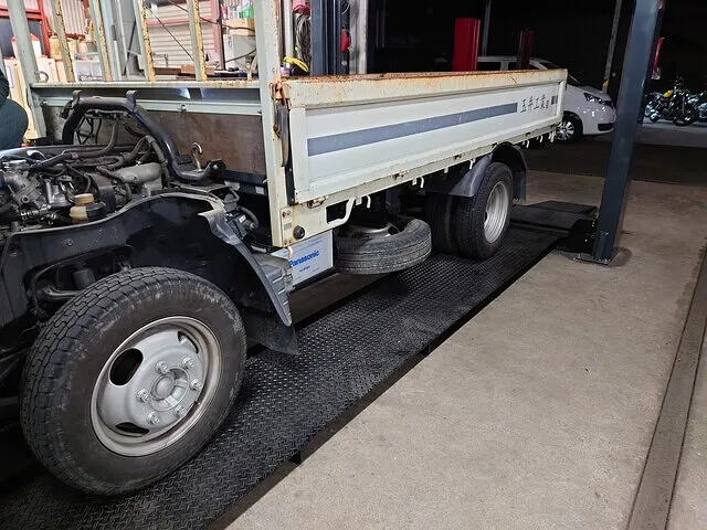 大分県　三菱ふそう　キャンター　トラック　車検　整備　ベルト　タイヤ　ブレーキパット交換