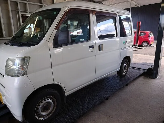 大分県　ダイハツ　ハイゼットカーゴ　車検　整備