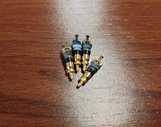 大分県　タイヤ　チューブレスバルブ　不良　パンク　修理