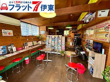 ボディーショップ新生オニキス・フラット７伊東店外観
