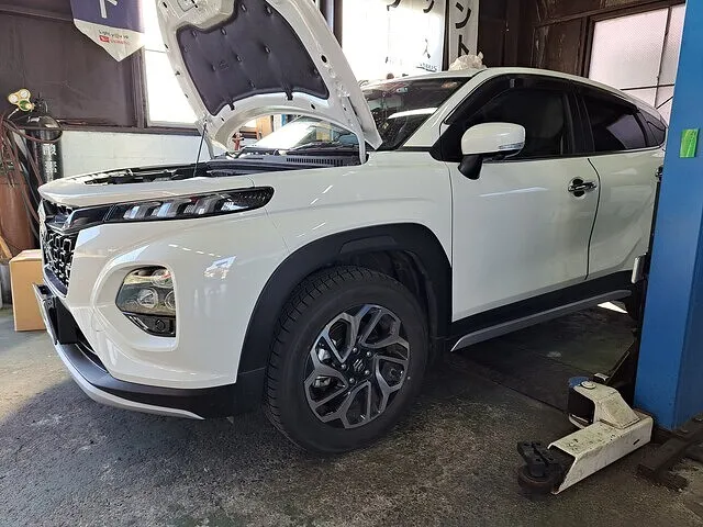 スズキ　フロンクス　リフトアップ