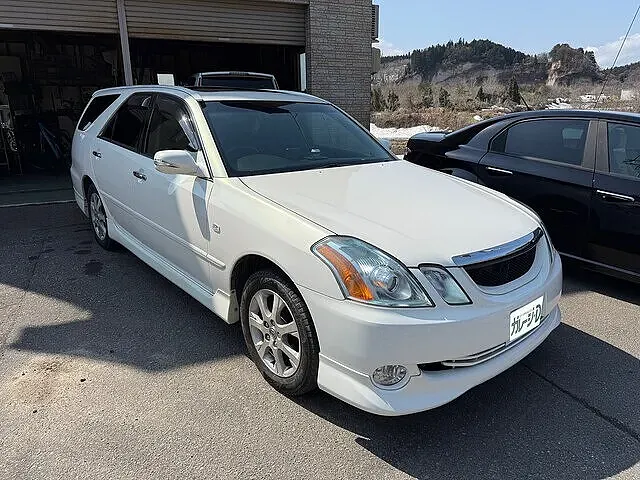 パーツ持込取付で断られた方はガレージＤへ！ヘッドライト・ナビ取付