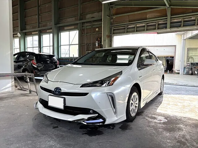 フレッシュキーパー施工　プリウス　新発田市　阿賀野市