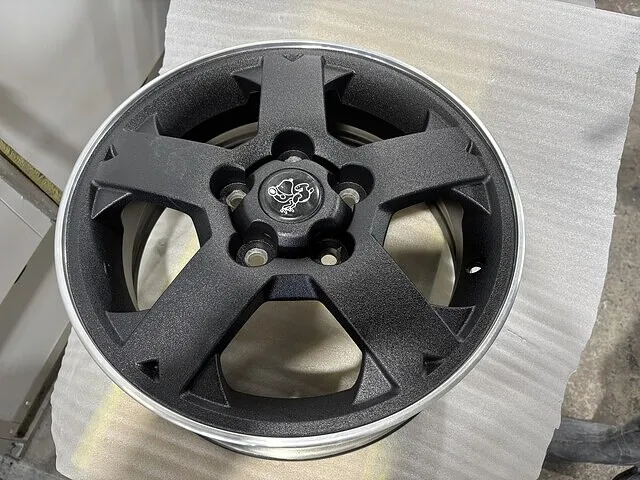 パジェロミニ　アルミホイール　ラプター塗装　新発田市　阿賀野市