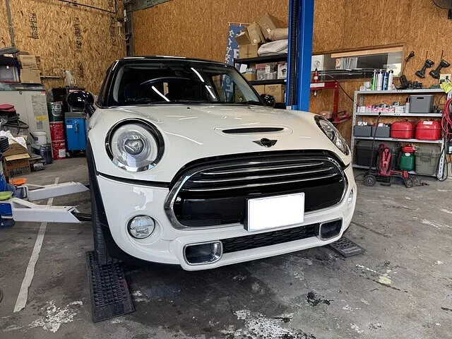 ミニ クーパーS 3ドア F56 エンジンマウント交換