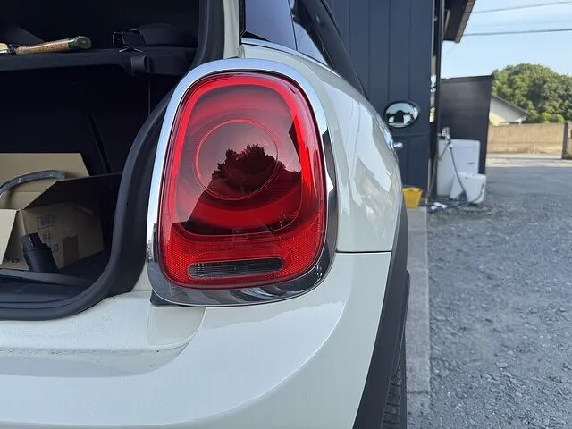 ミニ クーパーS F56 ユニオンジャックテール取付！