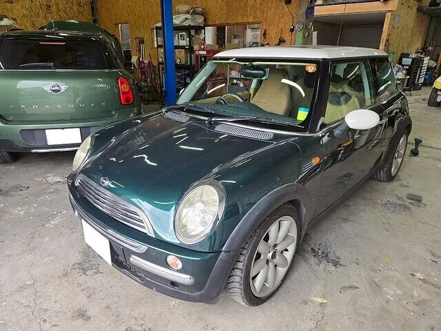 ミニ クーパー 3ドア R50 デジタルインナーミラー取付！