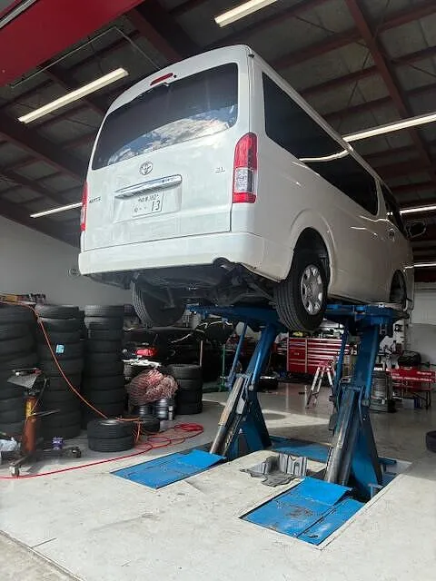 安八郡神戸町　車検　ハイエース