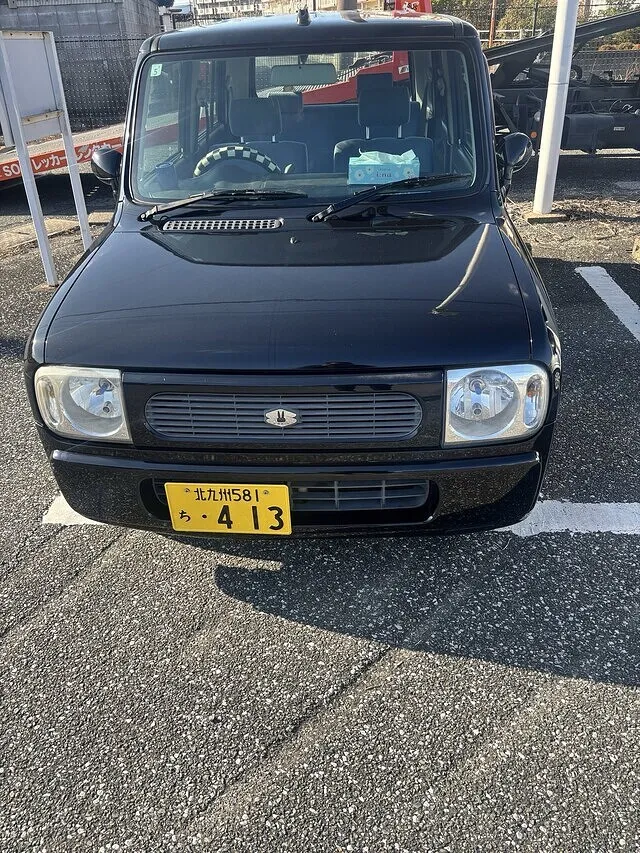 福岡県　ダイハツ　ラパン　パンク